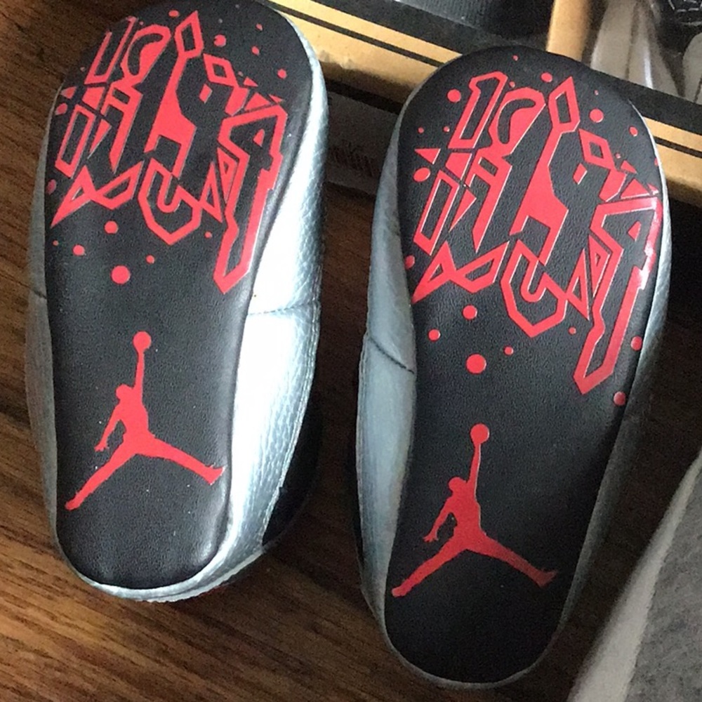 Crib Jordan - Picture 3 of 3